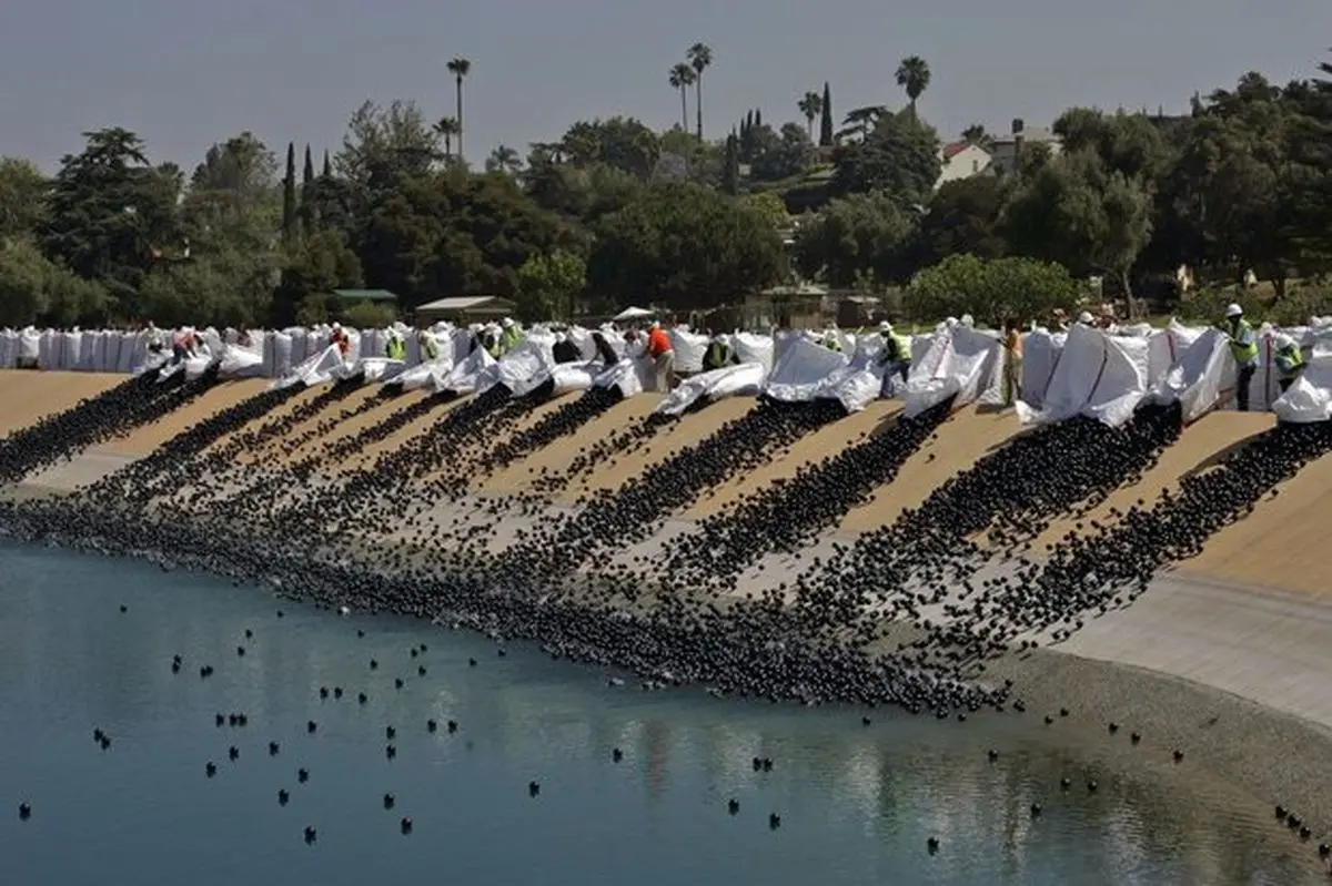 استفاده از توپ‌های لاستیکی برای کاهش تبخیر آب سدها، آری یا نه؟