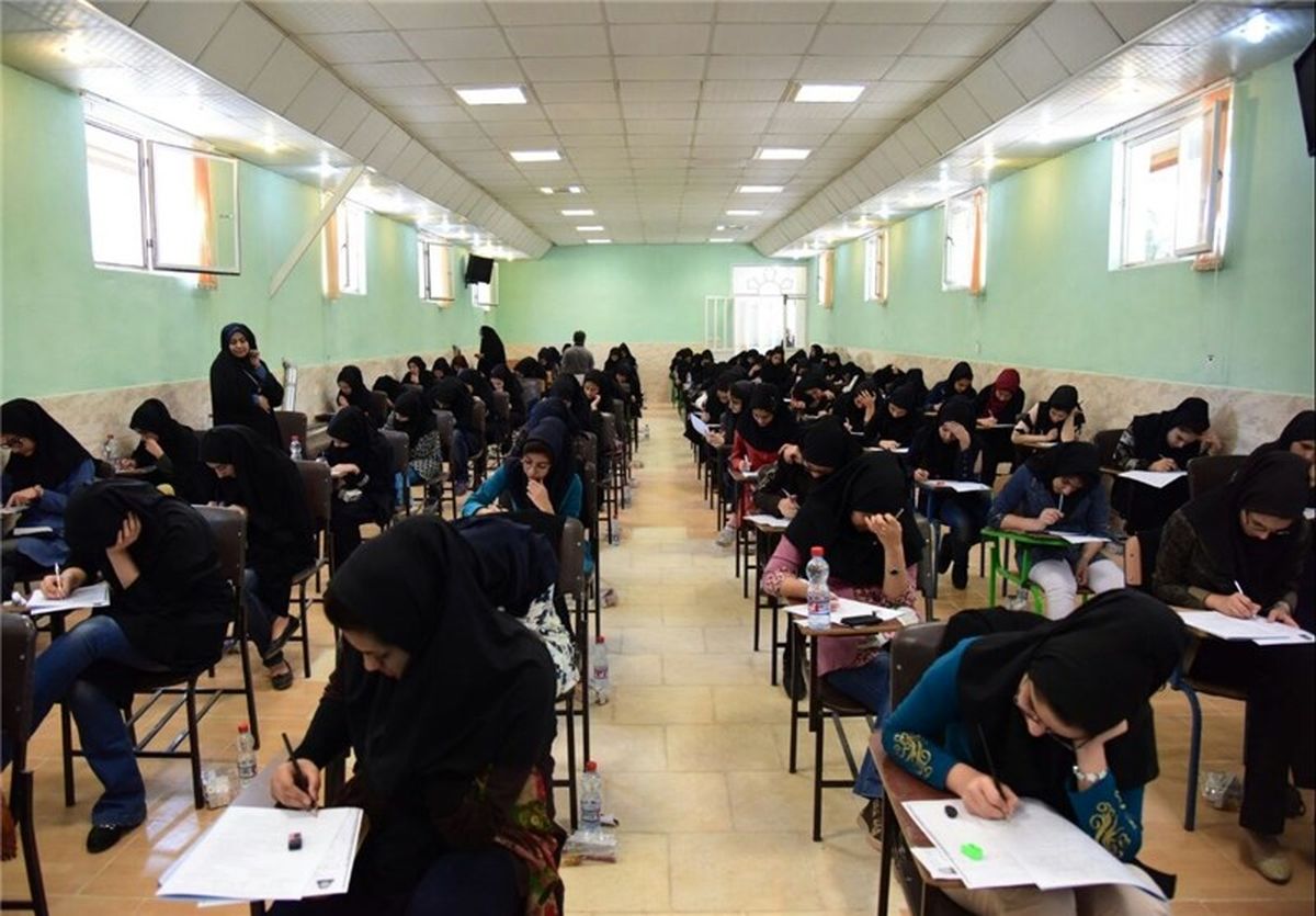 آزمون علمی دانش‌آموزان اتحادیه انجمن‌های اسلامی در همدان برگزار شد