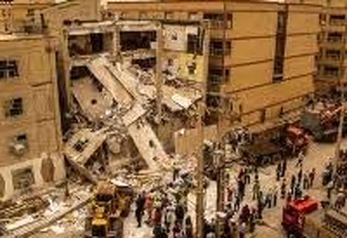 ریزش ساختمان در حال تخریب 4 مصدوم برجای گذاشت