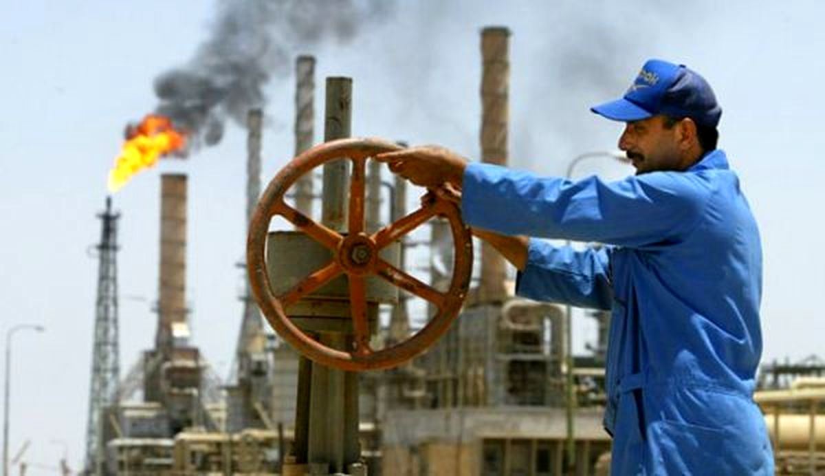 بلومبرگ: نفت اضافی عربستان خریدار ندارد