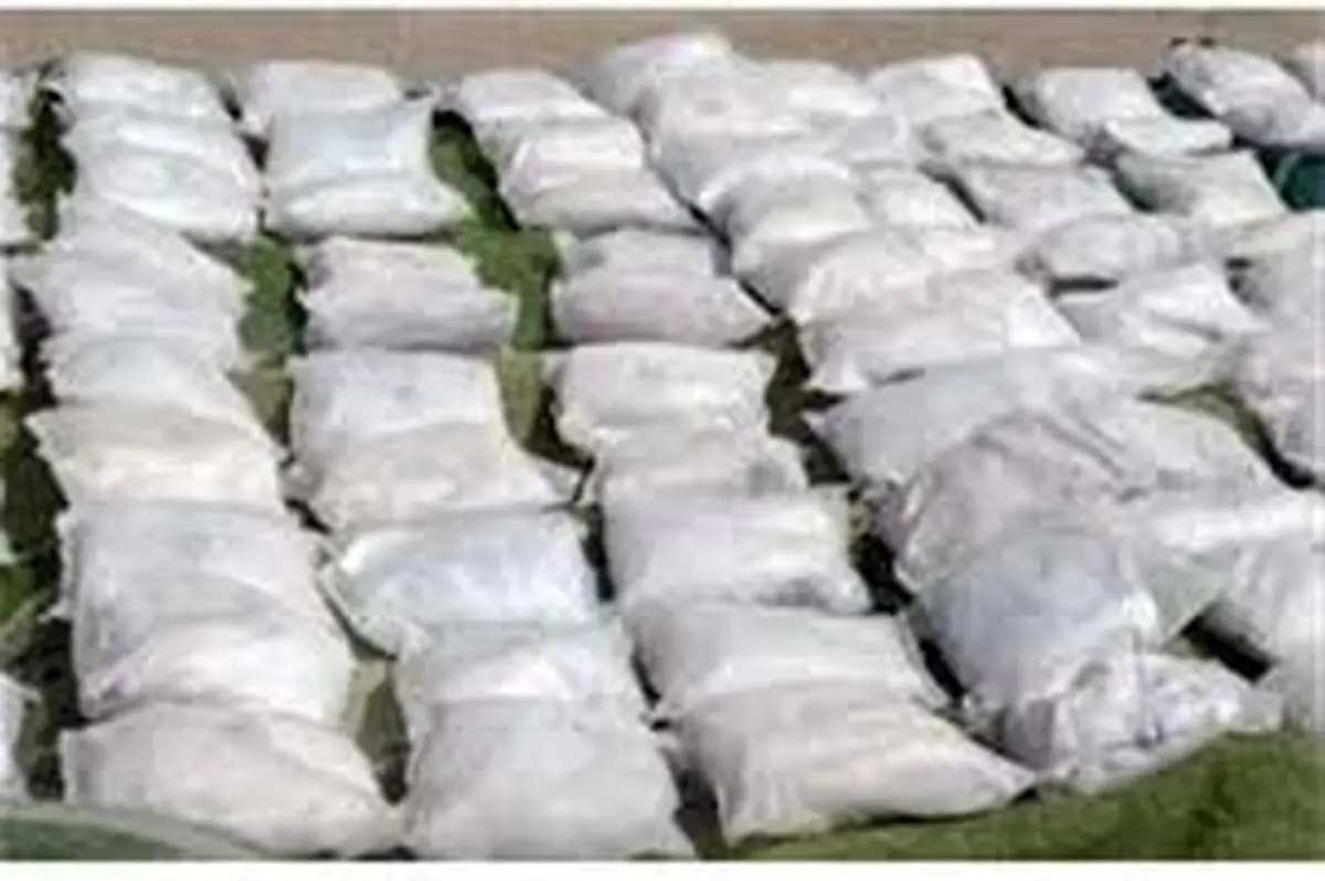 "شیشه" با اسکورتش متوقف شد