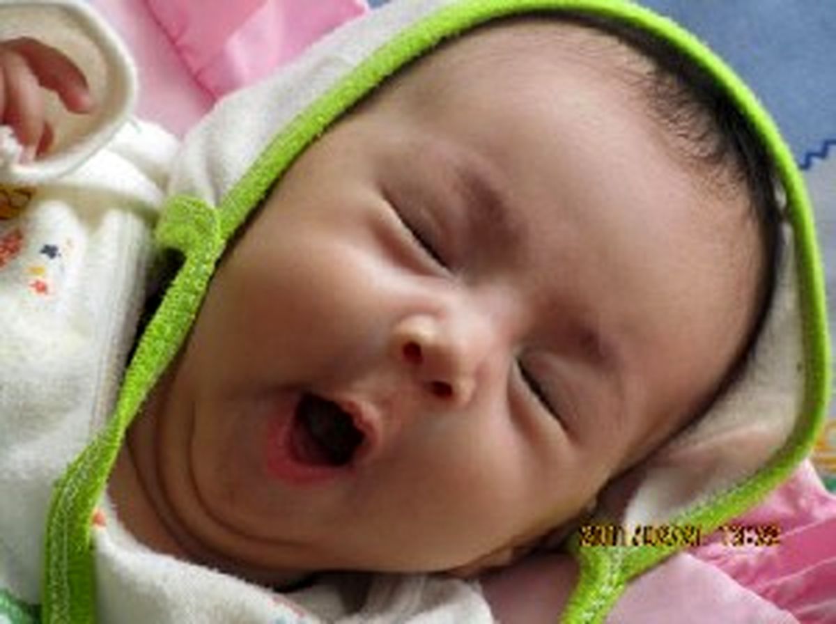 دختری که فقط 6 روز در طول سال بیدار است !!