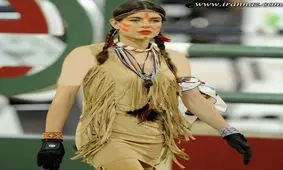 جنجال بر سر لباس جالب یک شاهزاده خانم فرانسوی