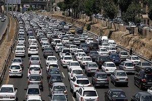 ترافیک در آزادراه کرج-تهران سنگین است/ انسداد محور شمشک-دیزین