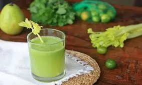 آب کرفس و لیمو چه معجزه ای در بدن می کند؟