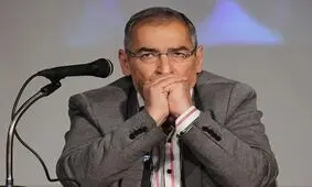 زیباکلام: تضعیف نظام باعث دخالت خارجی‌ها درامورکشور می شود