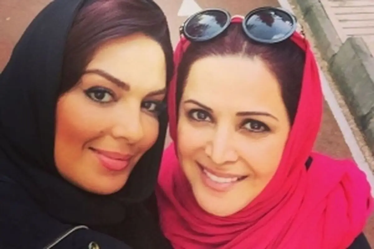 عکس: لیلا اوتادی, کمند امیرسلیمانی و سارا خویینیها با چادر در حرم امام رضا (ع)