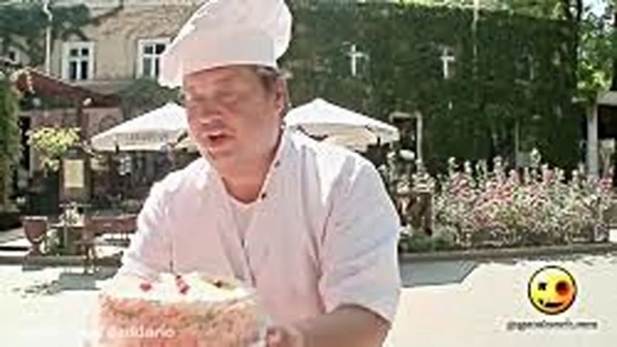 دوربین مخفی آشپز عصبانی