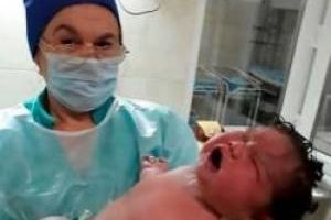 زن روسی بچه غول به دنیا آورد !