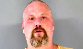 این مرد بی غیرت ترین شوهر دنیاست / او همراه دوستش به سراغ سارا رفت!