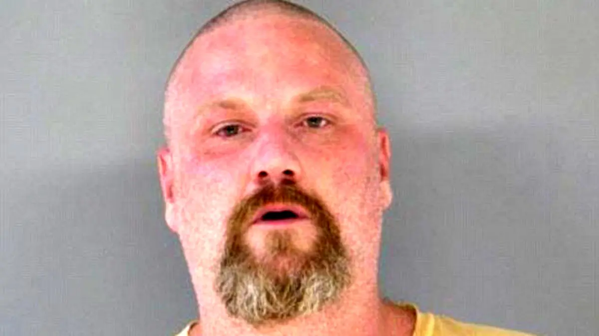 این مرد بی غیرت ترین شوهر دنیاست / او همراه دوستش به سراغ سارا رفت!