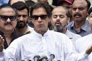 عمران خان کیست؟ / از فوق ستاره کریکت تا پیشتازی در انتخابات پاکستان