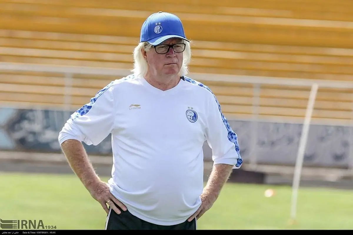 حمایت همه جانبه هواداران رمز موفقیت استقلال است