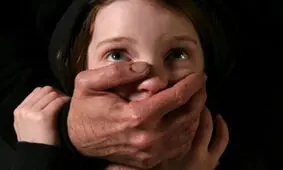 راز تلخ خلوت معلم خصوصی با دختر دانش آموز / وقتی وارد اتاق دخترم شدم خشکم زد