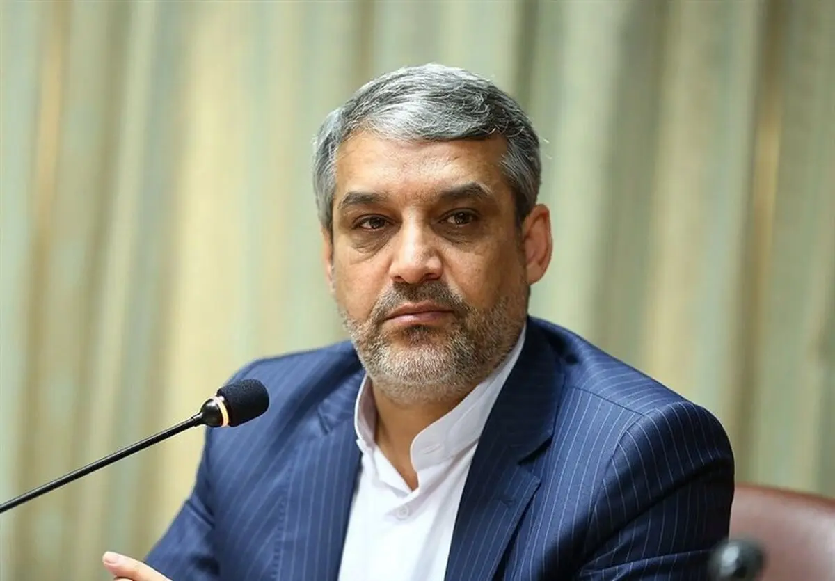 لغو مجوز سه مدرسه غیردولتی برای شهریه اضافه و به کارگیری نیروی مرد در دبیرستان دخترانه