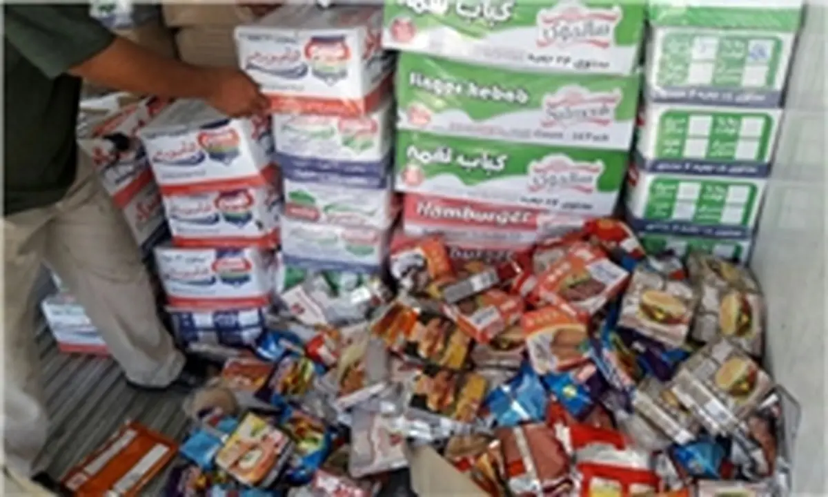معدوم سازی 3 تن مواد فاسد غذایی