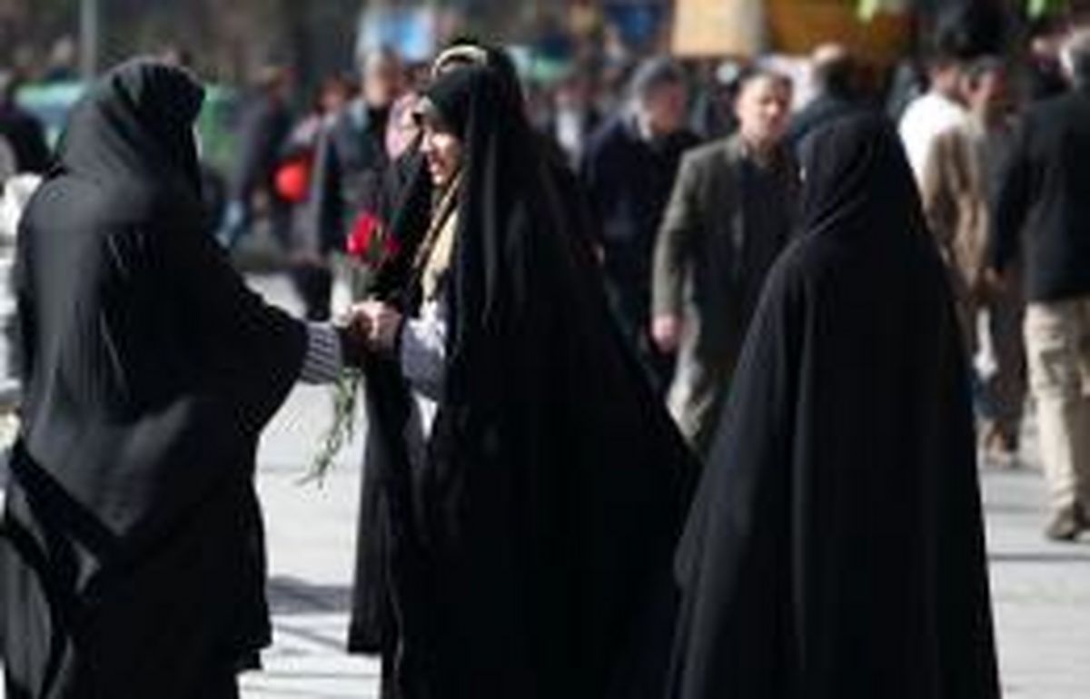 تنها 35 تا 45 درصد افراد، موافق گشت ارشاد هستند/ 70 درصد زنان در زمره بدحجابها/ با افزایش تحصیلات، میزان حجاب زنان کاهش مییابد/ 5 سناریو در خصوص آینده وضعیت حجاب