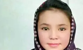 دار زدن دختر 14 ساله با چادر در مقابل خانه اش