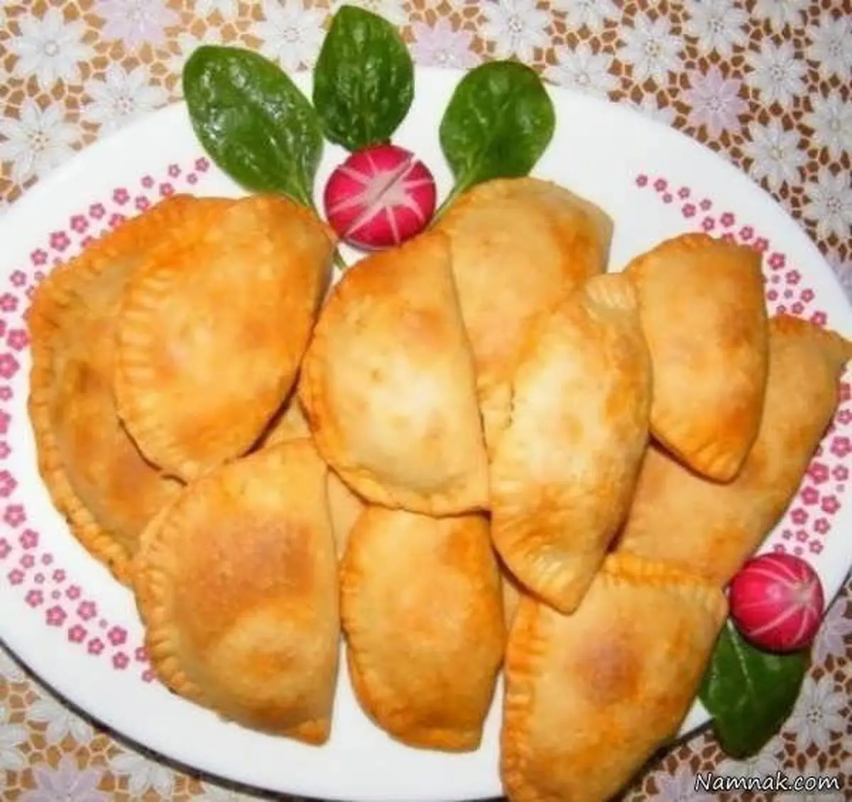 طرز تهیه پیراشکی مرغ