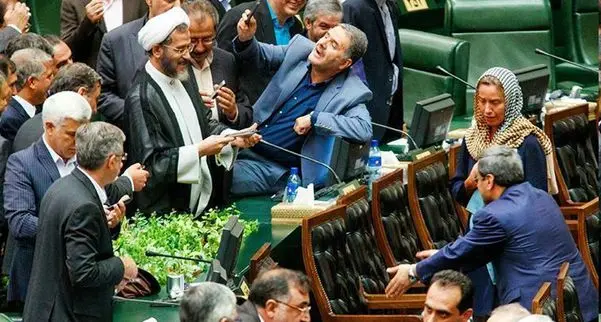 موگرینی بازداشت شد

