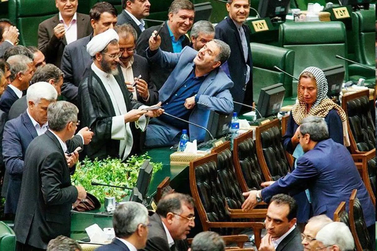 موگرینی بازداشت شد

