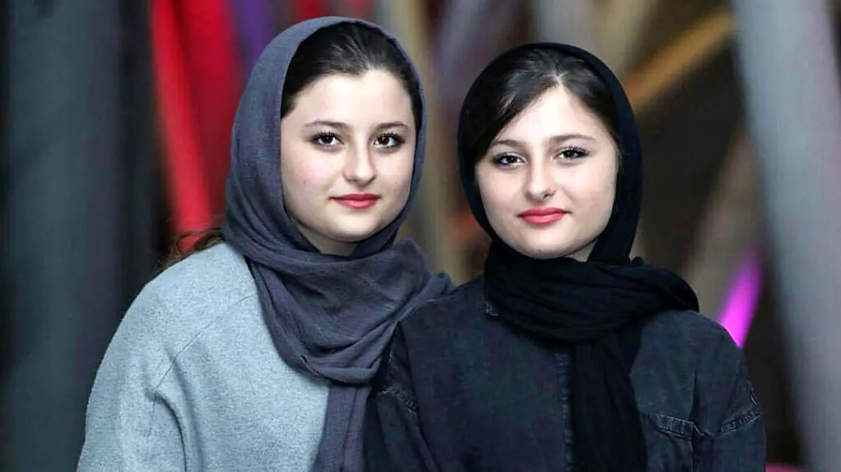 عکس عاشقانه های سارا و نیکا با ۲ پسر جوان