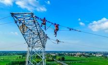 رکوردشکنی مصرف یک تریلیون کیلووات ساعت؛ راز ثبات شبکه برق چین چیست؟