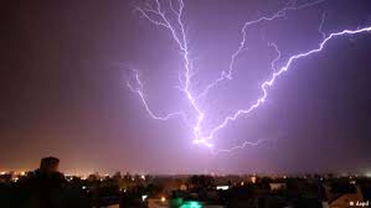 رگبار و رعد و برق در نیمه شمالی کشور