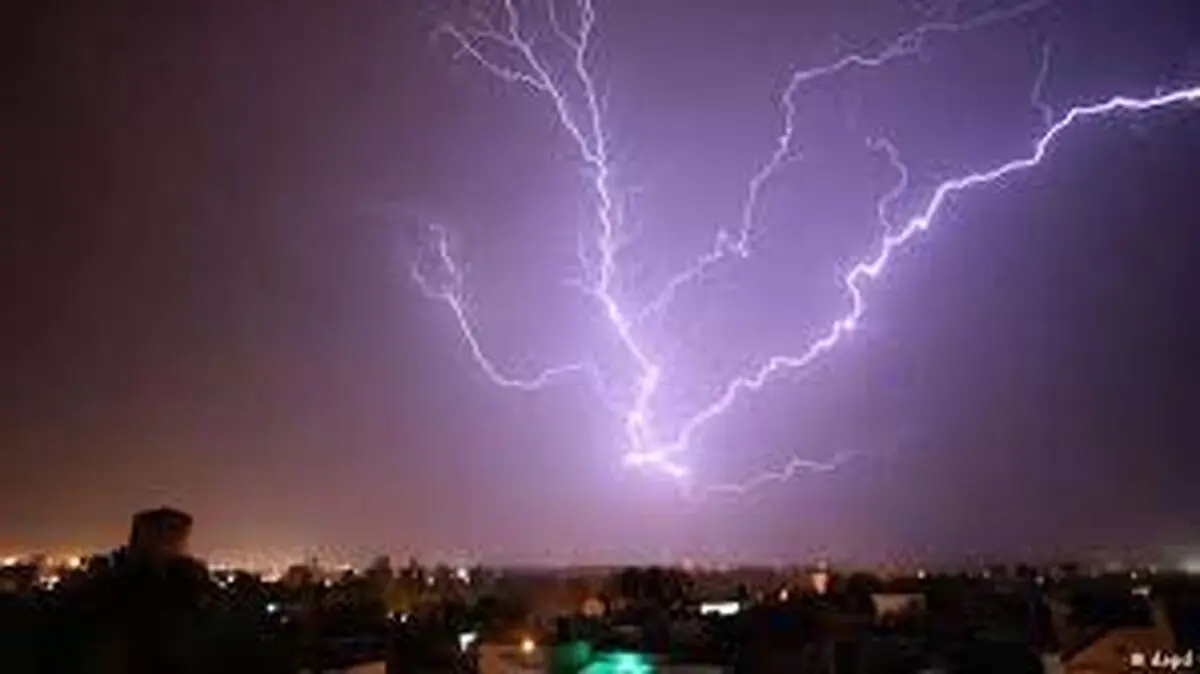 رگبار و رعد و برق در نیمه شمالی کشور