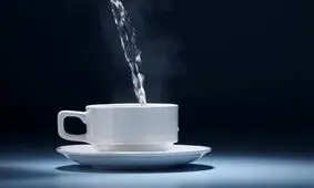 به این دلایل آب داغ بخورید