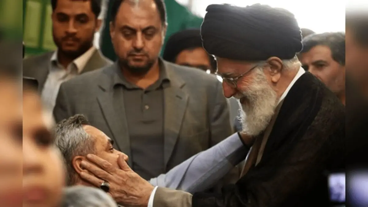 آخرین جمله خصوصی رهبر شهید به یک جانباز
