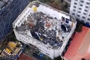 جزئیات ریزش مرگبار سقف یک سالن ورزشی در چین


