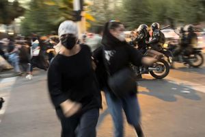 روایت انسیه خزعلی درباره نوجوانان بازداشتی در اعتراضات ۱۴۰۱

