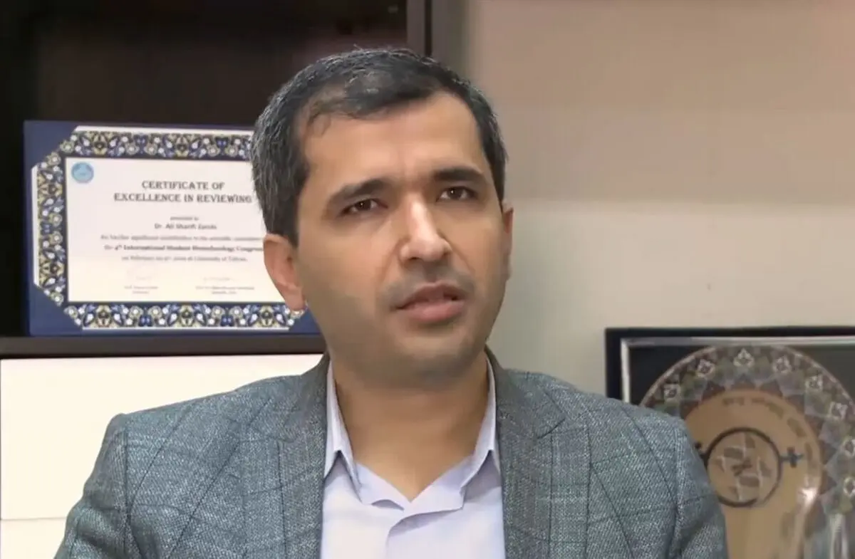 شریفی زارچی، استاد اخراجی دانشگاه شریف خطاب به کیهان: بس نیست؟!/ عکس

