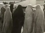 سفر در زمان؛ «زنان ورامینی» در حال تماشای هواپیما؛ یک قرن قبل 