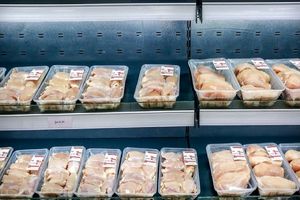 پرفروش‌ترین بسته مرغ پاک شده؛ کیلویی ۱۳۶ هزار تومان!