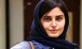 جشن تولد متفاوت الناز شاکردوست در کنار خانه آتش گرفته اش