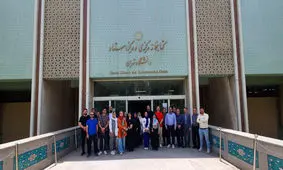 بازدید مدیران و سردبیران پایگاه خبری "خبر فوری" از کتابخانه مرکزی و مرکز اسناد