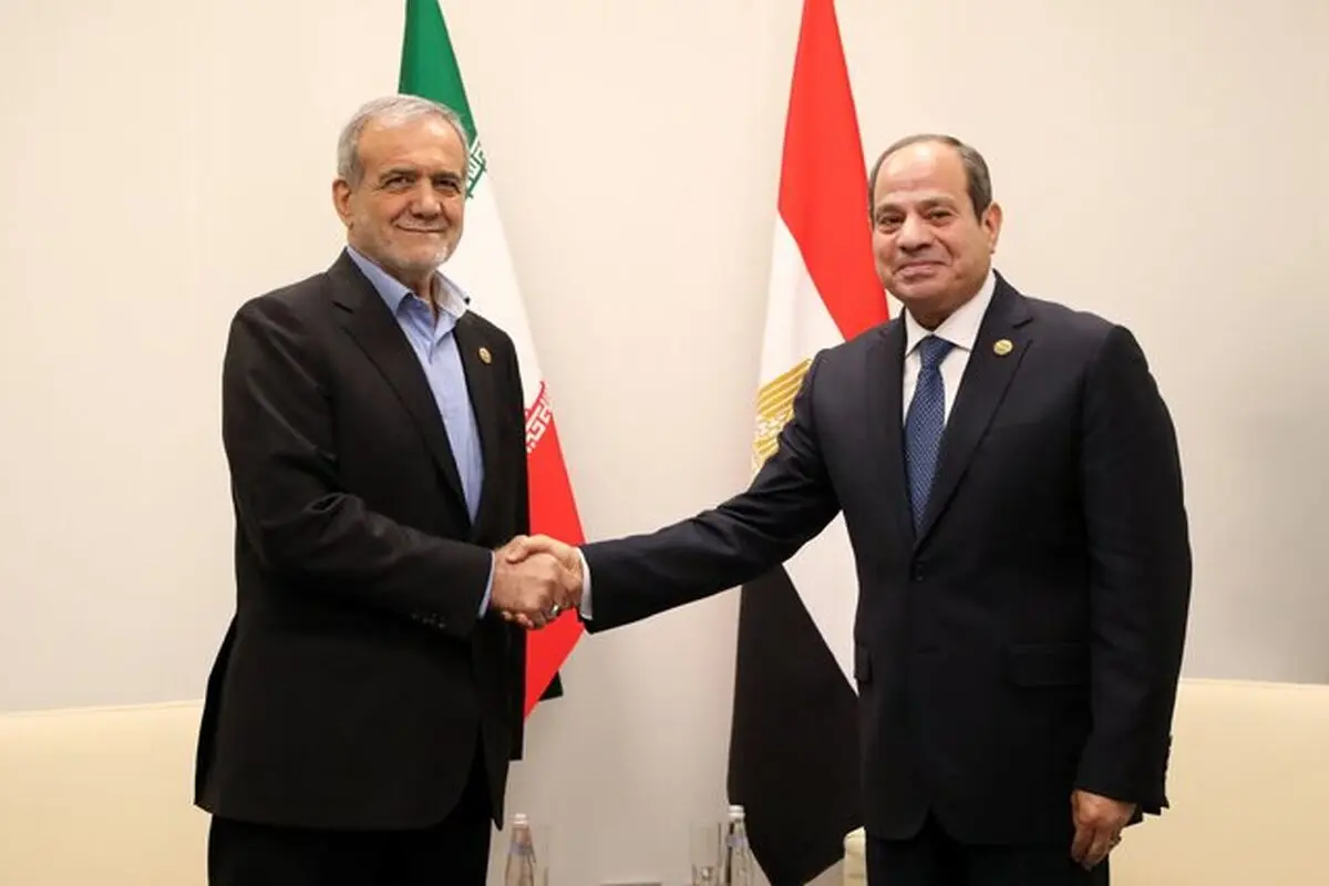 دیدار پزشکیان و رئیس جمهور مصر

