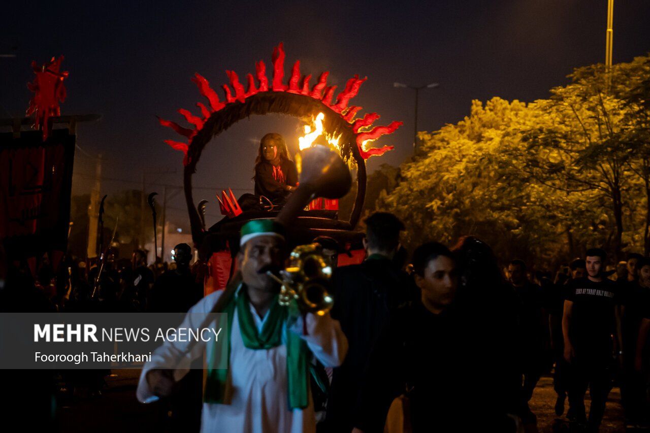 تصاویر: کاروان نمادین لشکر جن‌ها در نوش آباد