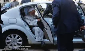 ناطق‌نوری سوار چه خودرویی می‌شود؟/ تصویر