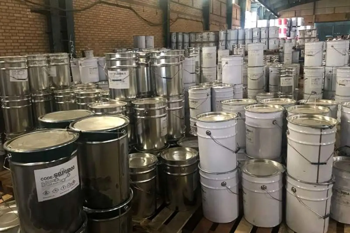 مواد اولیه کفش یک سال ایرانیان در انباری کشف شد