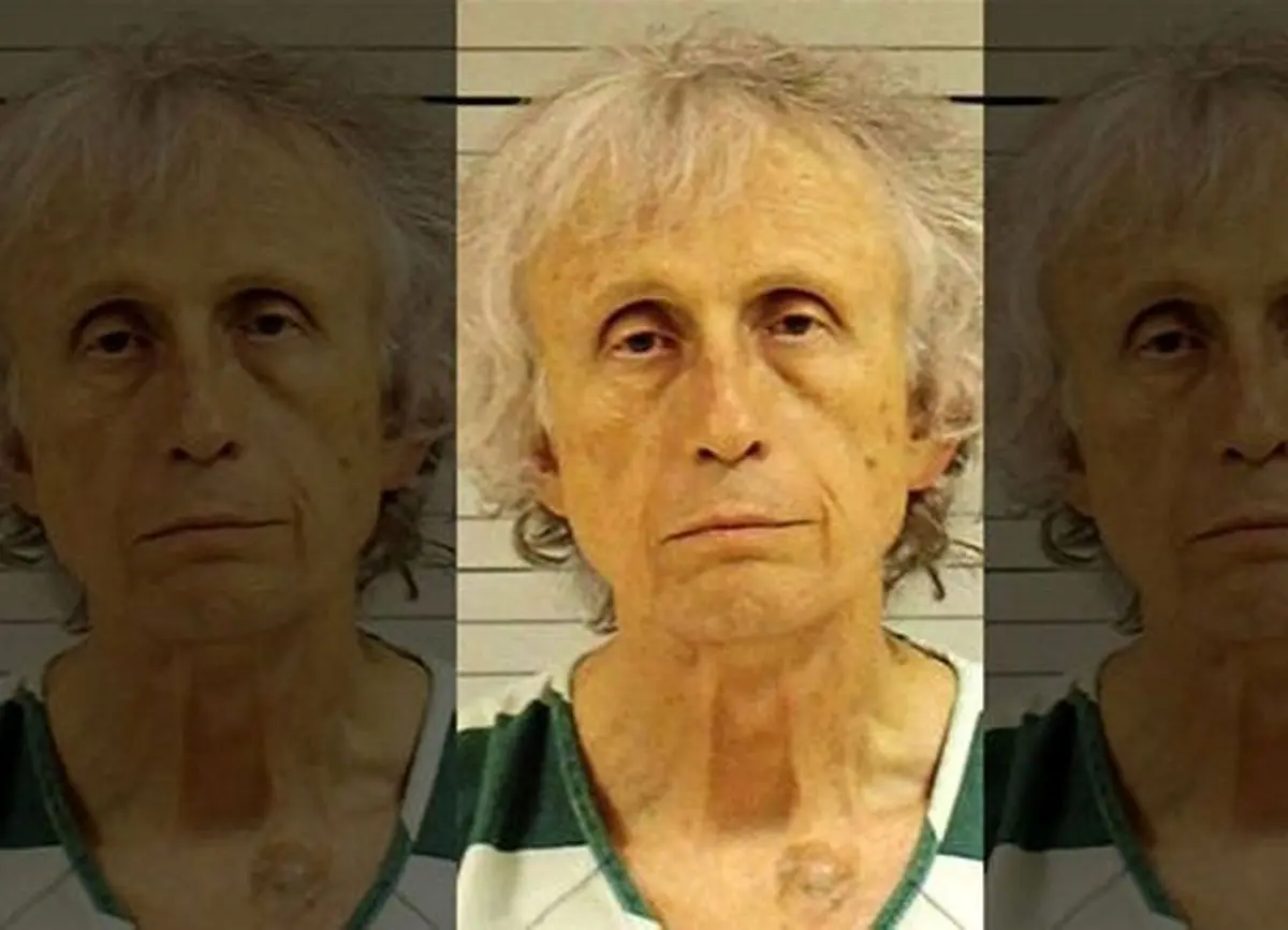 تجاوز آقای دکتر به بیمارانش در مطب!