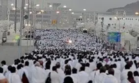 انتقال حجاج از مکه به منا و عرفات از هشتم ذی‌الحجه آغاز می‌شود