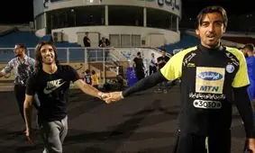 استقبال ویژه از خرید جدید استقلال در تمرین استقلال+ عکس