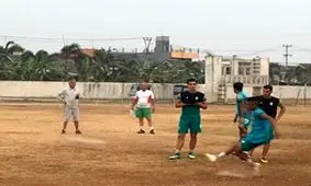 تصویری از تمرین تیم امیدها در زمین‌ خاکی!