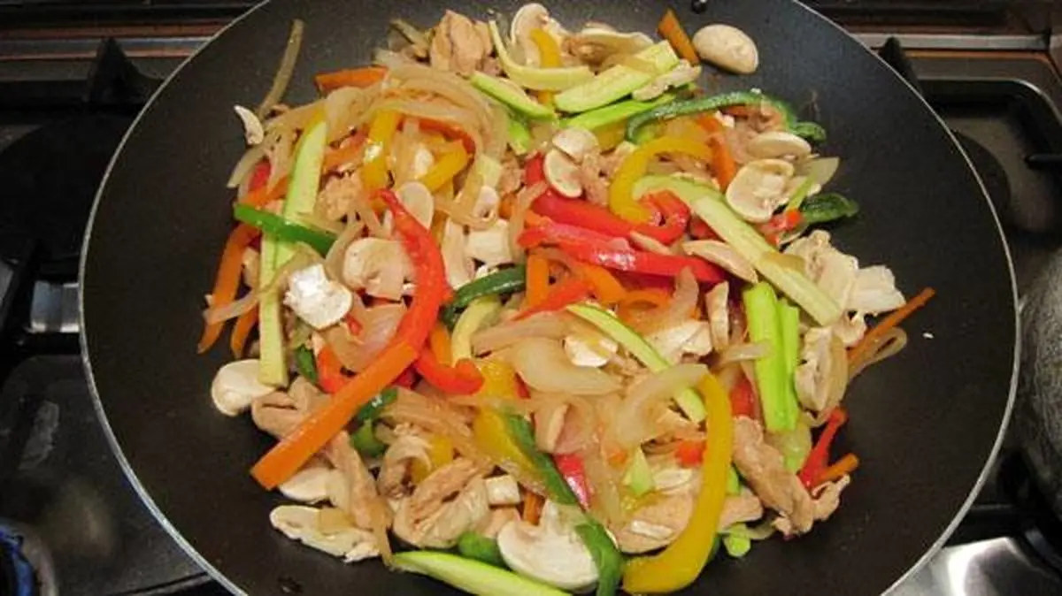 طرز تهیه خوراک دریایی با سبزیجات چینی