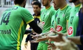 زنجیره بلاتکلیفی در لیگ والیبال