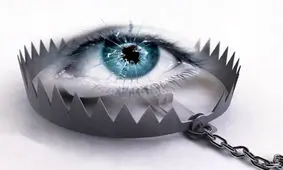 سکته کردن زن جوان هنگام دیدن فیلم غیر اخلاقی