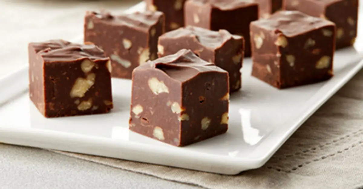 طرز تهیه شکلات تخته ای مغزدار